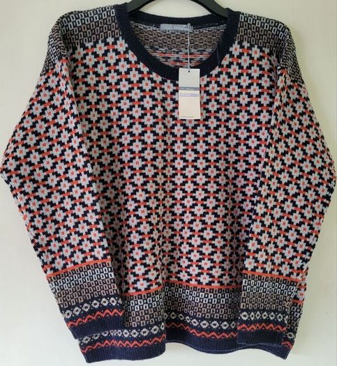 brand new Marks and Spencers ladies jumper size 18