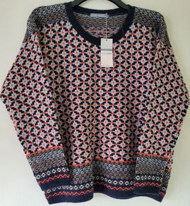 brand new Marks and Spencers ladies jumper size 18