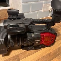 Panasonic AG Dvx 200 4K Professional Camcorder with Leica Dicomar Lens
