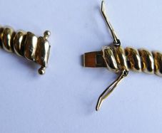 Vintage Goldtone Choker Style Necklace