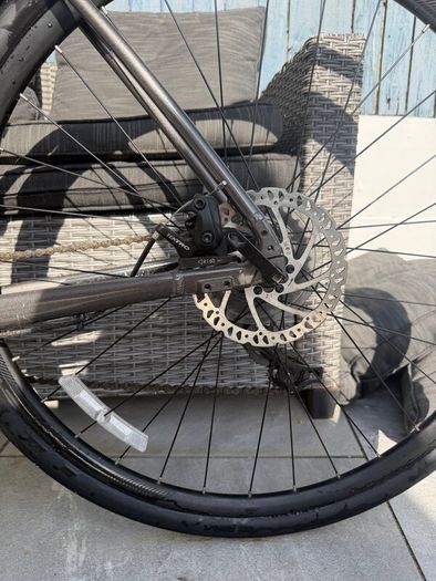 Not 1 but 2 giant hybrid bikes, excellent conditio