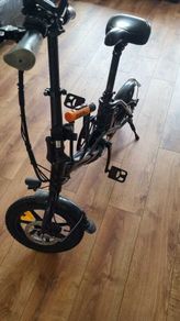 Selling my Fiido D3 Pro electric bike + lock+ phone holder