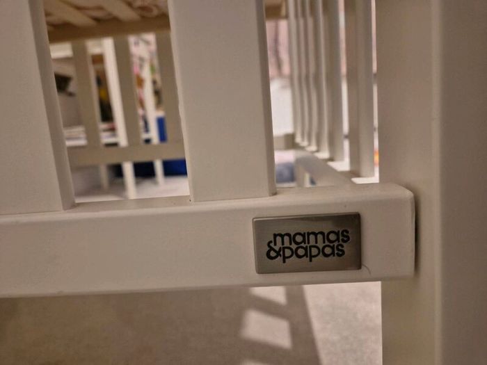 Cot bed