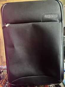 American tourister Luggage suitcase M