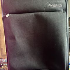 American tourister Luggage suitcase M