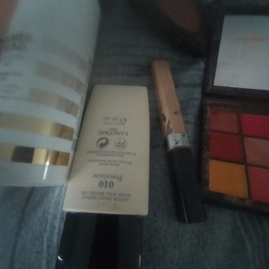 Makeup bundle