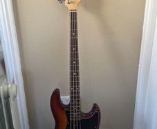 Marcus Miller Sire V3 Jazz Bass  2nd Gen New strings and fender gig bag