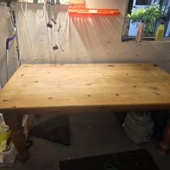 Table 6ft X 39 Inch. 31.5 In High.