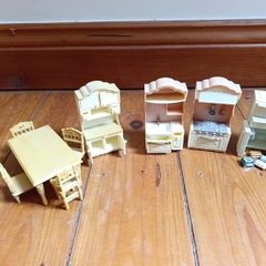 Sylvanian Families kitchen accessories