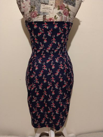 New Look Fitted Floral Dress
