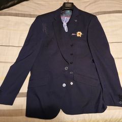 Remus Uomo Suit (Tapered)