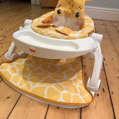 Baby chair with tray