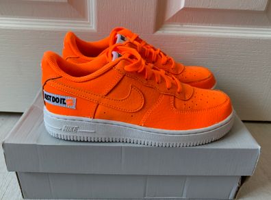 Nike Air Force 1 LV8 Kids UK2.5 Total Orange Brand New