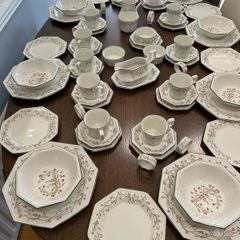 Johnson dinner service