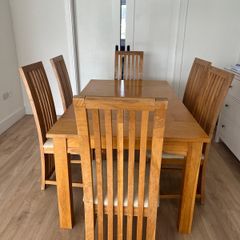 kitchen table & Chairs