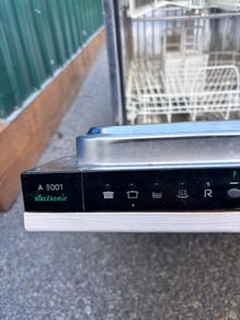 Integrated dishwasher