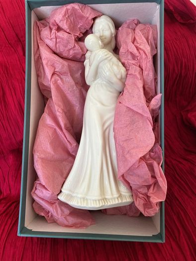 Lennox Mother and Child Figurine