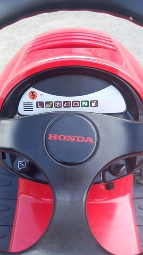 Honda HF 2417 Ride on Tractor Mower