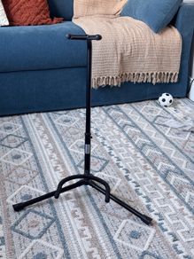 guitar stand