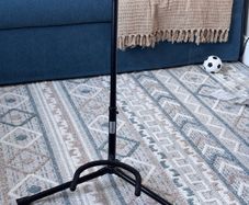 guitar stand