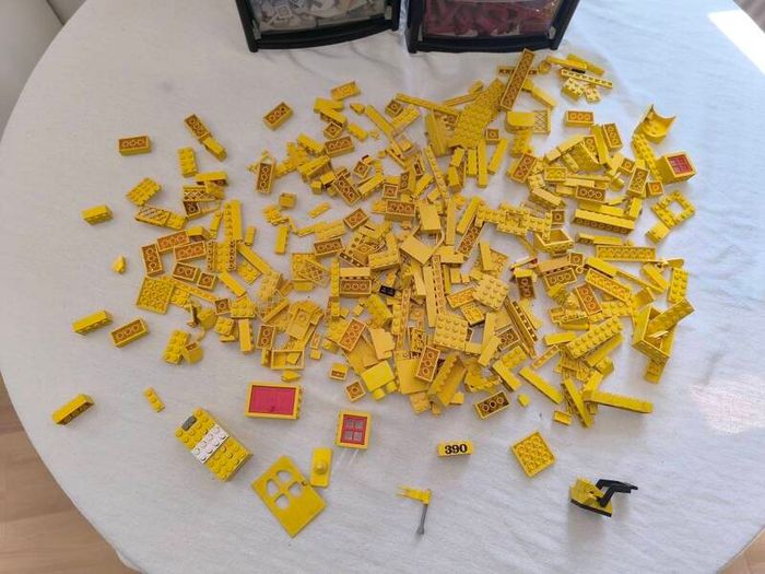 Vintage 80s Lego Bundle