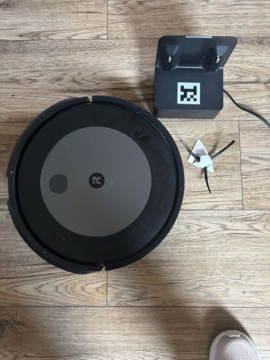 Roomba J7 Robot Vacuum cleaner