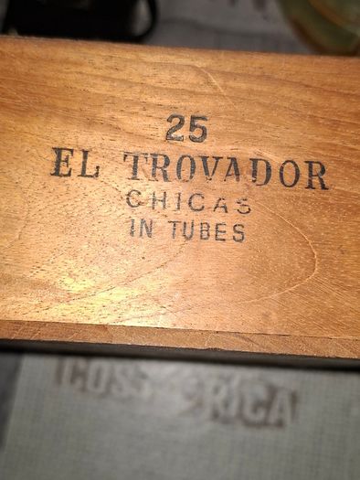 Old Empty Wooden Cigar Box for El Trovador Cigars Made In Jamaica, Postage Available or Collection,