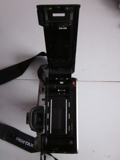 Pentax MZ-50 35mm SLR Film Camera + 28-80mm Lens Kit Autofocus