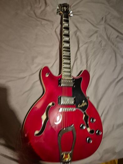 Hagstrom Viking SemiHollow