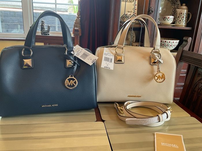 Michael Kors SALE  new with tags on  cream Grayson medium duffle satchel