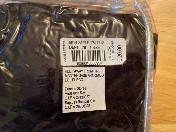 Seat cover black suedette cover