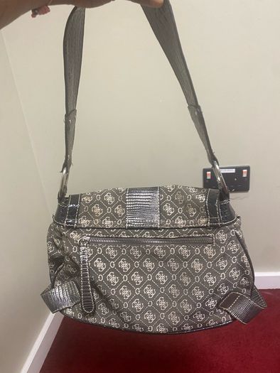 Old style hand bag
