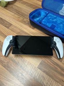 Gaming console