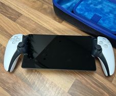 Gaming console