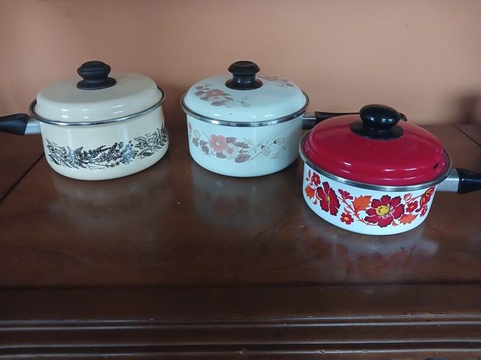 vintage saucepan