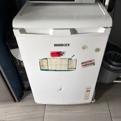 under counter fridge