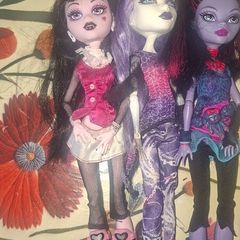 Monster high dolls bundle