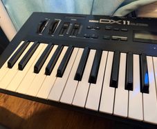 Yamaha DX11 Programmable Algorithm Synthesizer 1988 - Black