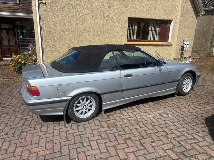 BMW 318i convertible