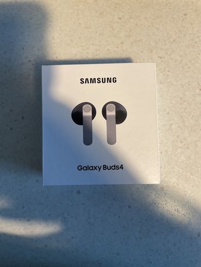 Samsung Galaxy Buds 4 (Sealed)