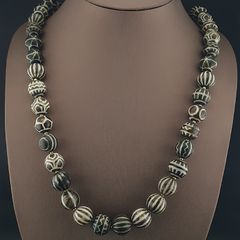 Ancient Burmese Pumtek Pyu Petrified Wood Beads Necklace