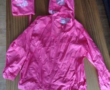 Raincoats, Mac in a Pac