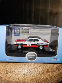 Oxford Diecast Ford Cortina mk3 noel edmonds 1.76 Scale