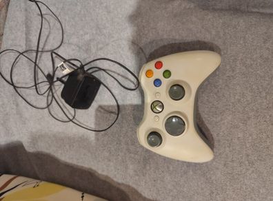 Xbox 360 controller, battery pack + charger