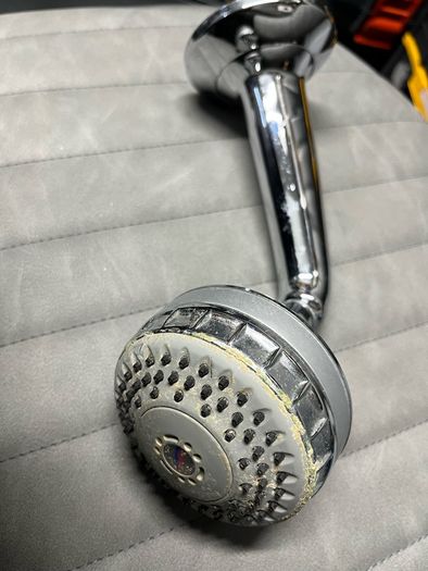 Aqualisa fixed shower head and 4 body jets