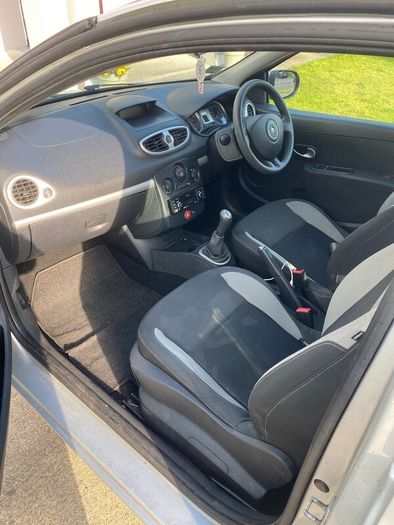 2010 Silver Renault Clio 1.1L Petrol (TAXED& NCT)