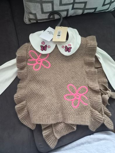 Baby girls top and poncho