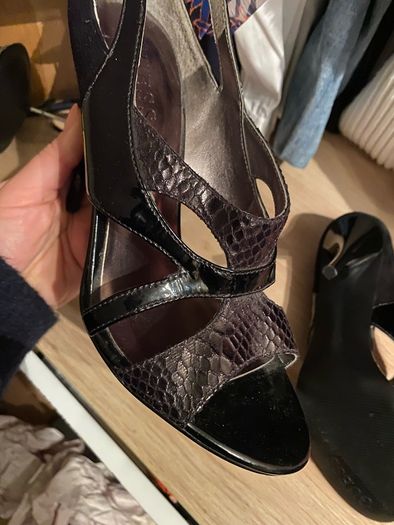 Guess Black heels