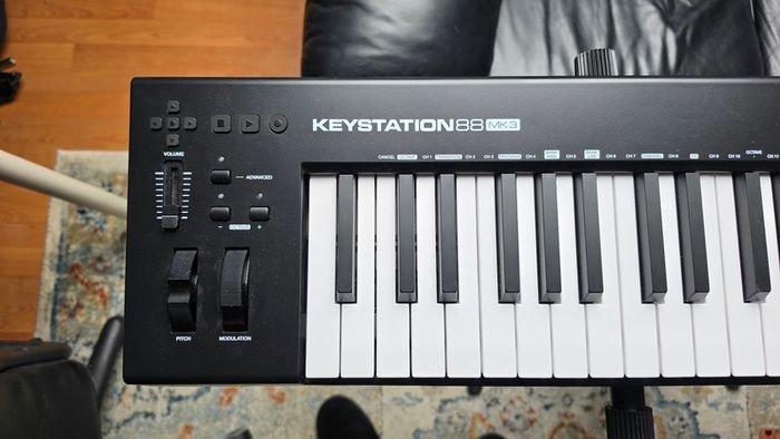 M-Audio Keystation 88 MK3 MIDI Controller + Stand + Sustain Pedal