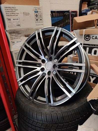 21" Porsche Macan alloy wheels wider rears Dublin 12 /mobile service Finance Available